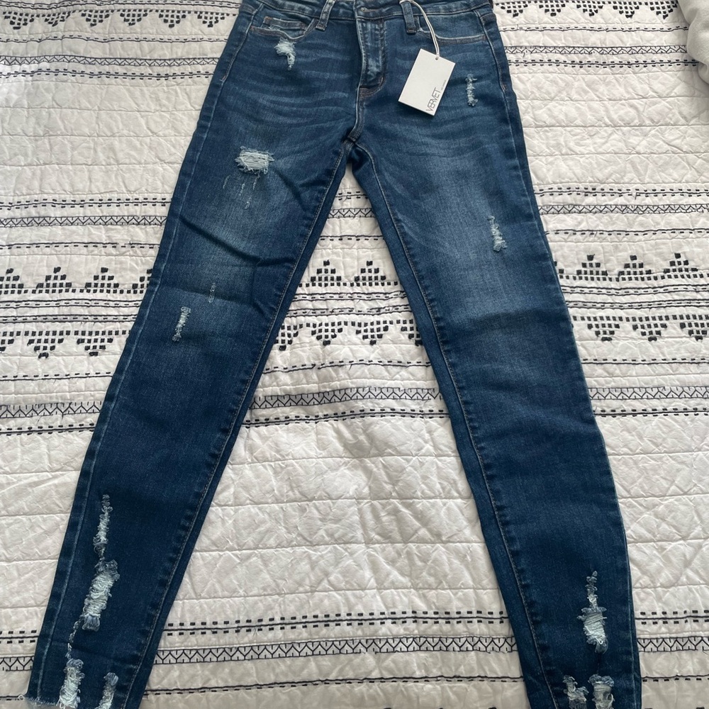 VERVET BY FLYING MONKEY Dark Blue Distressed Ankle Jeans